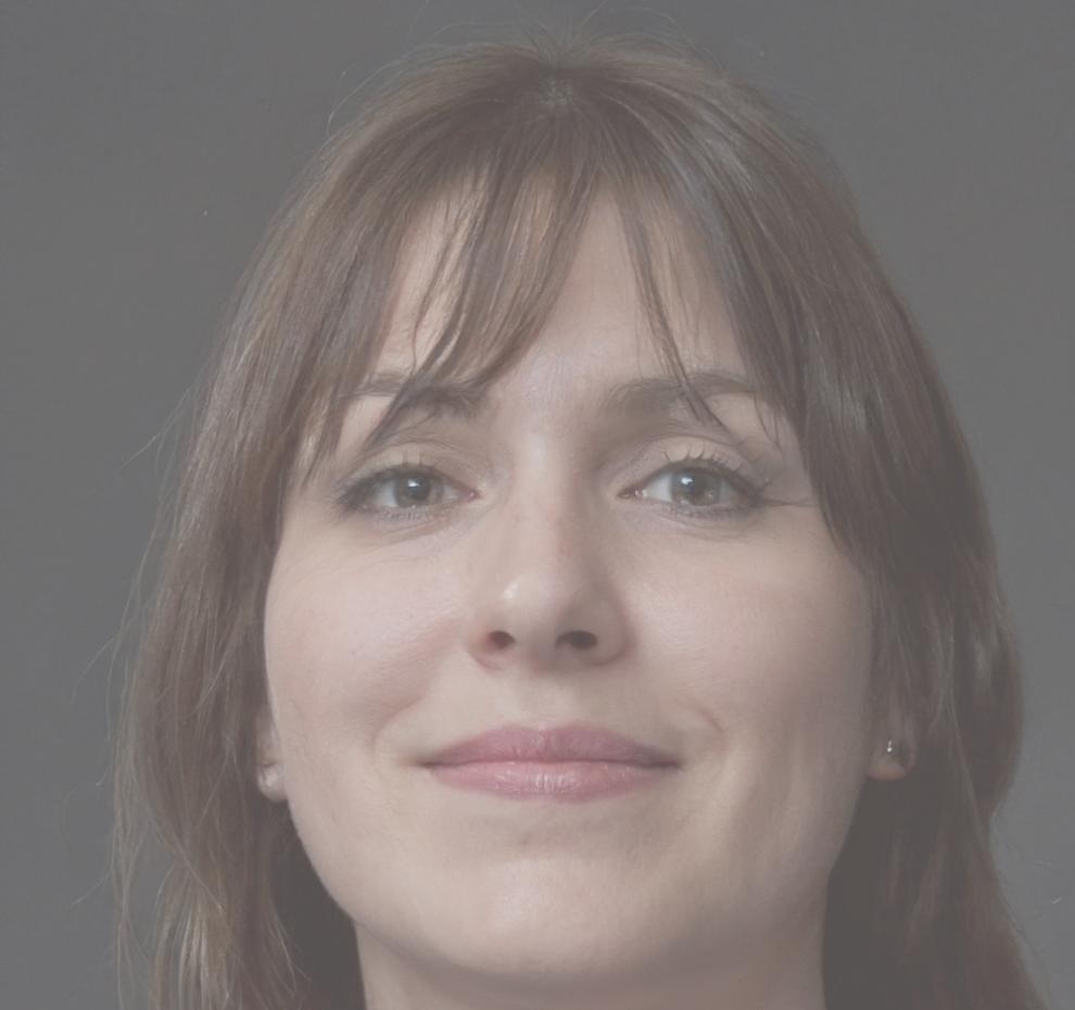 Dr. Emma Thompson, Behavioral Finance Researcher
